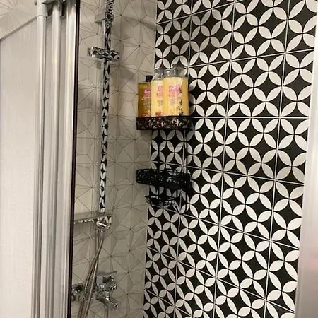 Central 1br With Balcony In A New Building Διαμέρισμα *