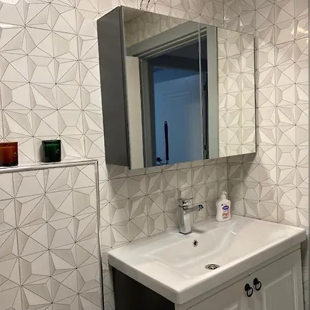 Apartamento Central 1br With Balcony In A New Building Istambul